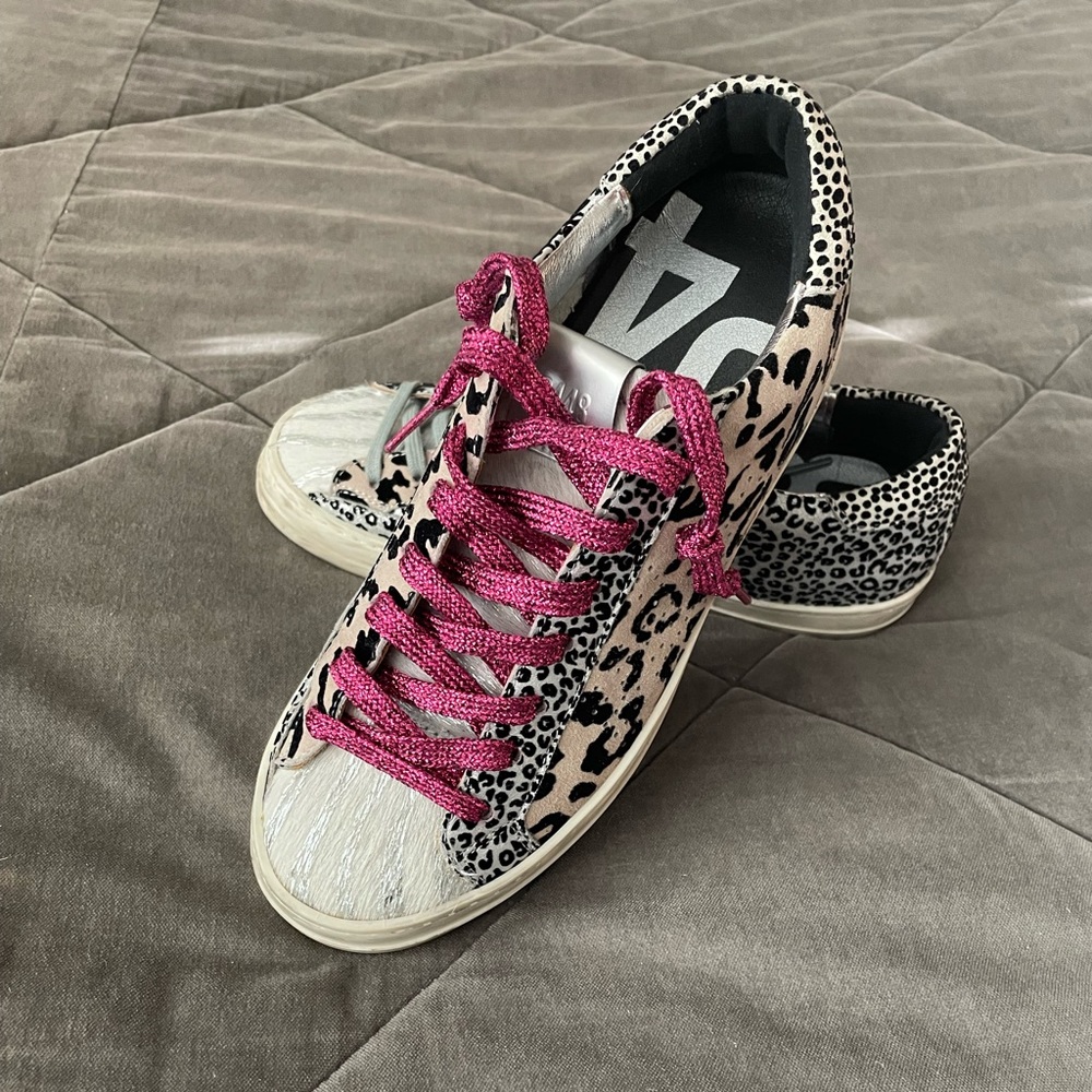 P448 Sneakers - New without tags! Size 7-8